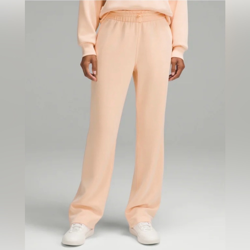 Lululemon Peach Softstreme Pant NWOT